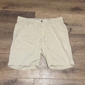 Under‎ armour khaki short 38